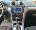 Синій Форд Мондео, об'ємом двигуна 2 л та пробігом 225 тис. км за 7500 $, фото 5 на Automoto.ua
