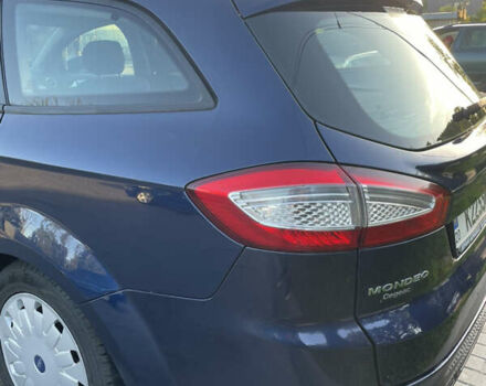 Синий Форд Мондео, объемом двигателя 1.6 л и пробегом 242 тыс. км за 7500 $, фото 8 на Automoto.ua