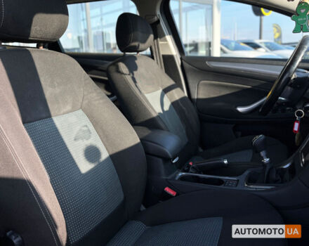 Синий Форд Мондео, объемом двигателя 1.6 л и пробегом 360 тыс. км за 8300 $, фото 24 на Automoto.ua