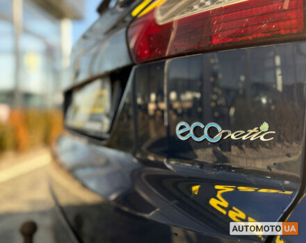 Синий Форд Мондео, объемом двигателя 1.6 л и пробегом 360 тыс. км за 8300 $, фото 9 на Automoto.ua