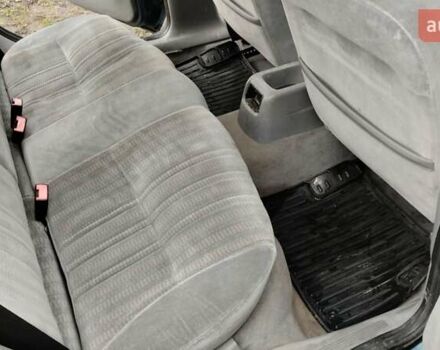 Форд Мондео 1993 в Шумск на Automoto.ua Синий Форд Мондео, объемом двигателя 1.6 л и пробегом 256 тыс. км за 1550 $, фото 10 на Automoto.ua