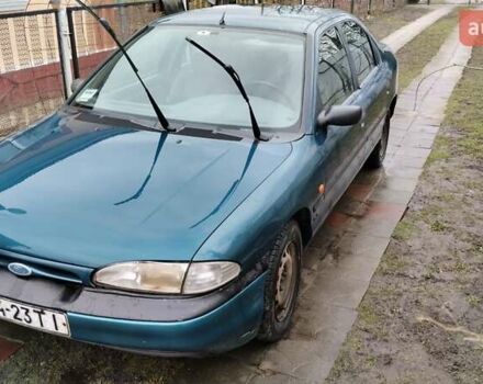 Форд Мондео 1993 в Шумск на Automoto.ua Синий Форд Мондео, объемом двигателя 1.6 л и пробегом 256 тыс. км за 1550 $, фото 3 на Automoto.ua