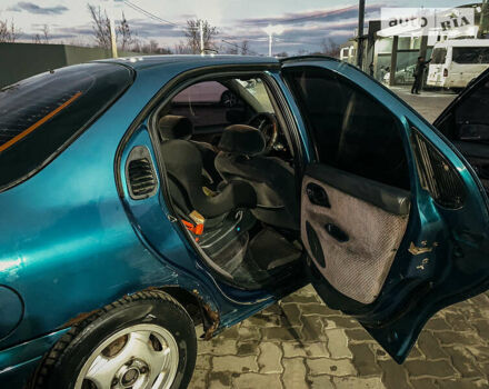 Синий Форд Мондео, объемом двигателя 1.8 л и пробегом 378 тыс. км за 2000 $, фото 12 на Automoto.ua