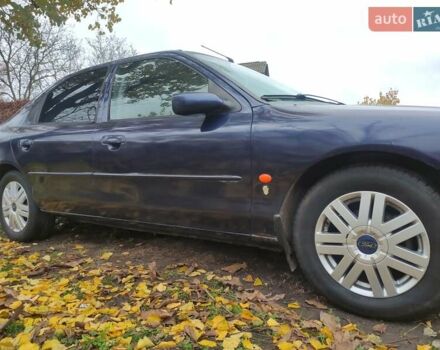 Синий Форд Мондео, объемом двигателя 2 л и пробегом 347 тыс. км за 2300 $, фото 1 на Automoto.ua