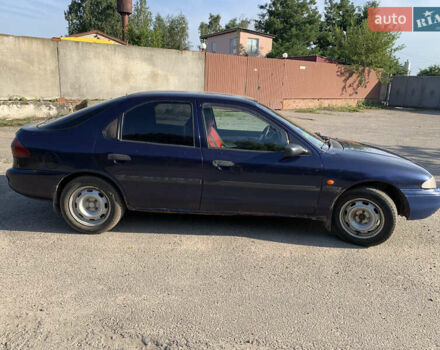 Синий Форд Мондео, объемом двигателя 1.6 л и пробегом 278 тыс. км за 1700 $, фото 4 на Automoto.ua