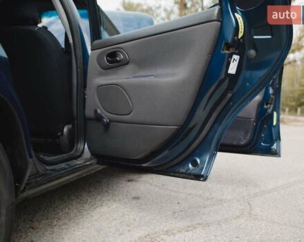 Форд Мондео 1998 в Кременчуге на Automoto.ua Синий Форд Мондео, объемом двигателя 1.8 л и пробегом 234 тыс. км за 3500 $, фото 13 на Automoto.ua