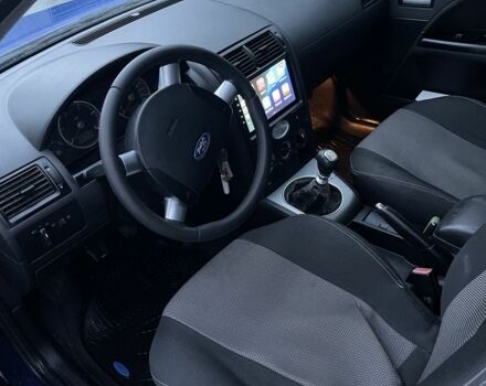 Синий Форд Мондео, объемом двигателя 2 л и пробегом 300 тыс. км за 2500 $, фото 5 на Automoto.ua