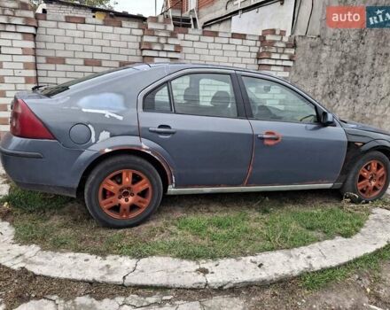 Синий Форд Мондео, объемом двигателя 2 л и пробегом 350 тыс. км за 2500 $, фото 2 на Automoto.ua