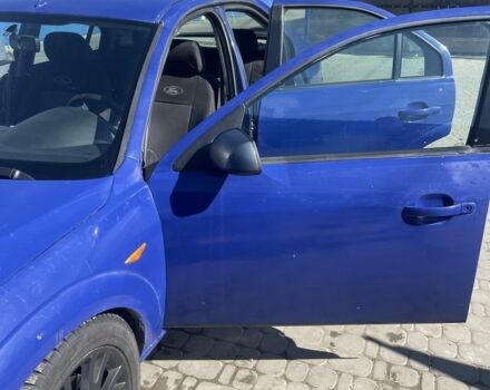 Синий Форд Мондео, объемом двигателя 2 л и пробегом 300 тыс. км за 2500 $, фото 2 на Automoto.ua