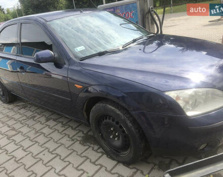 Форд Мондео 2001 у Чернівцях на Automoto.ua Синій Форд Мондео, об'ємом двигуна 1.8 л та пробігом 270 тис. км за 3200 $, фото 9 на Automoto.ua