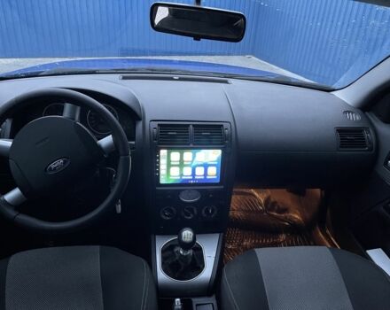 Синий Форд Мондео, объемом двигателя 2 л и пробегом 300 тыс. км за 2500 $, фото 4 на Automoto.ua