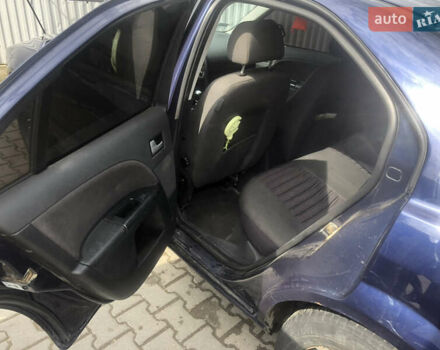 Форд Мондео 2001 у Чернівцях на Automoto.ua Синій Форд Мондео, об'ємом двигуна 1.8 л та пробігом 270 тис. км за 3200 $, фото 17 на Automoto.ua