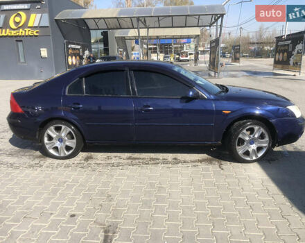Форд Мондео 2001 у Чернівцях на Automoto.ua Синій Форд Мондео, об'ємом двигуна 1.8 л та пробігом 270 тис. км за 3200 $, фото 2 на Automoto.ua