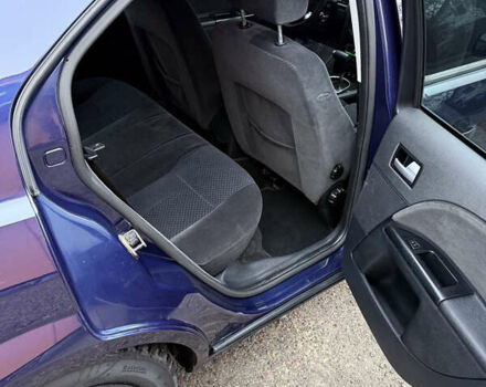 Синий Форд Мондео, объемом двигателя 2 л и пробегом 323 тыс. км за 3600 $, фото 8 на Automoto.ua