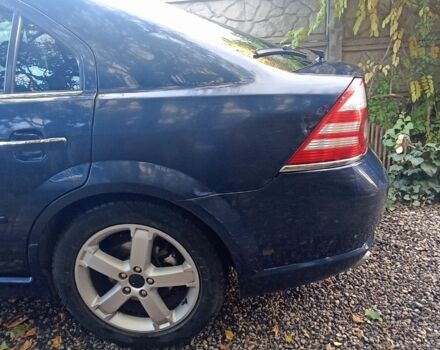 Форд Мондео 2007 в Кривом Роге на Automoto.ua Синий Форд Мондео, объемом двигателя 2 л и пробегом 300 тыс. км за 4800 $, фото 5 на Automoto.ua