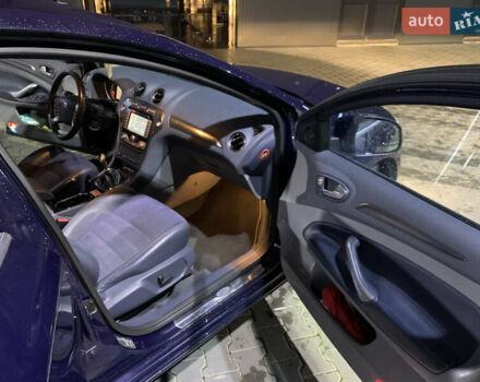 Форд Мондео 2007 в Дрогобыче на Automoto.ua Синий Форд Мондео, объемом двигателя 2.52 л и пробегом 240 тыс. км за 4900 $, фото 25 на Automoto.ua
