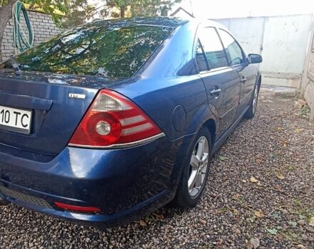 Форд Мондео 2007 в Кривом Роге на Automoto.ua Синий Форд Мондео, объемом двигателя 2 л и пробегом 300 тыс. км за 4800 $, фото 4 на Automoto.ua