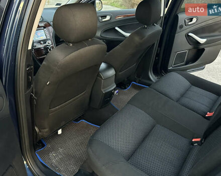 Синий Форд Мондео, объемом двигателя 2 л и пробегом 302 тыс. км за 5950 $, фото 16 на Automoto.ua