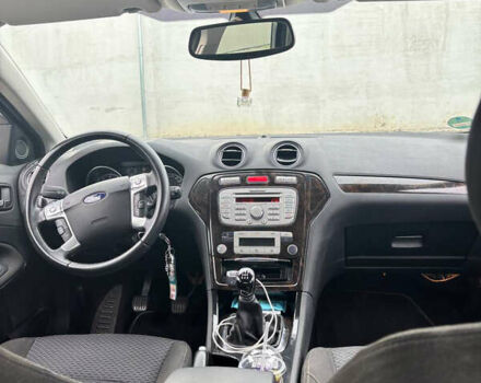 Синий Форд Мондео, объемом двигателя 2 л и пробегом 143 тыс. км за 7500 $, фото 12 на Automoto.ua