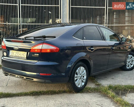 Синий Форд Мондео, объемом двигателя 2 л и пробегом 303 тыс. км за 5250 $, фото 2 на Automoto.ua