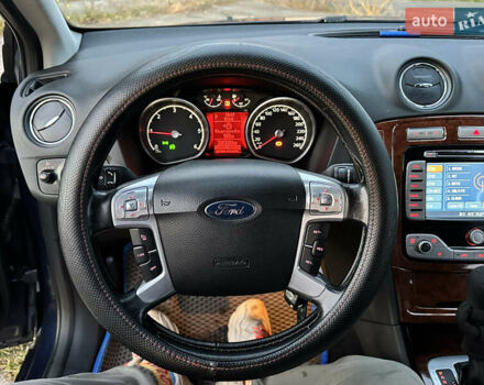 Синий Форд Мондео, объемом двигателя 2 л и пробегом 302 тыс. км за 5950 $, фото 13 на Automoto.ua