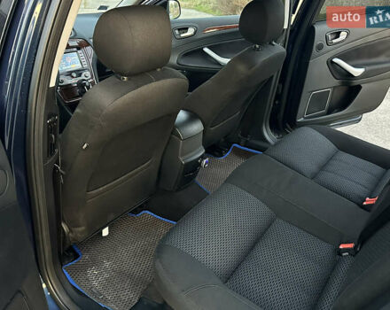 Синий Форд Мондео, объемом двигателя 2 л и пробегом 303 тыс. км за 5250 $, фото 16 на Automoto.ua