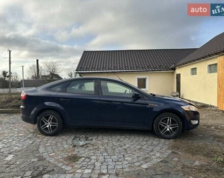 Синий Форд Мондео, объемом двигателя 1.8 л и пробегом 256 тыс. км за 7000 $, фото 5 на Automoto.ua