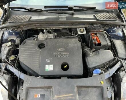 Синий Форд Мондео, объемом двигателя 1.8 л и пробегом 256 тыс. км за 7000 $, фото 8 на Automoto.ua