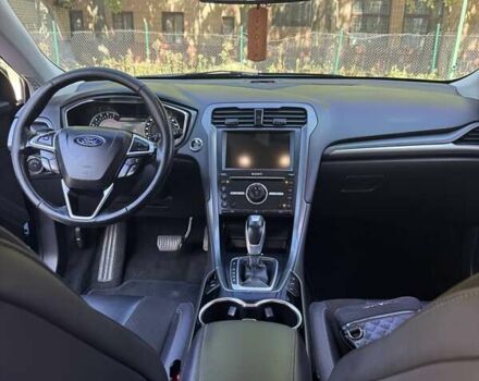 Синій Форд Мондео, об'ємом двигуна 2 л та пробігом 190 тис. км за 17000 $, фото 27 на Automoto.ua