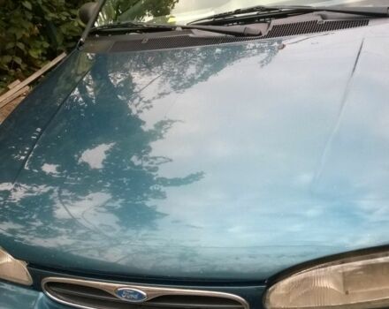 Синий Форд Мондео, объемом двигателя 1.8 л и пробегом 390 тыс. км за 2500 $, фото 1 на Automoto.ua