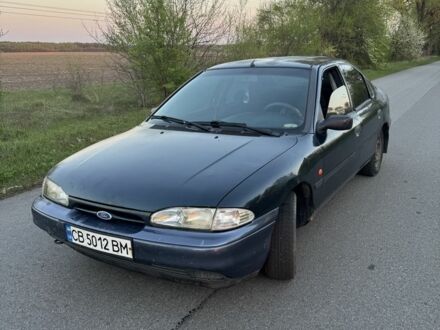 Синий Форд Мондео, объемом двигателя 1.8 л и пробегом 397 тыс. км за 1300 $, фото 1 на Automoto.ua