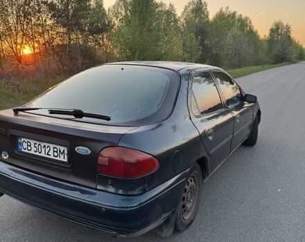 Синий Форд Мондео, объемом двигателя 1.8 л и пробегом 397 тыс. км за 1300 $, фото 1 на Automoto.ua
