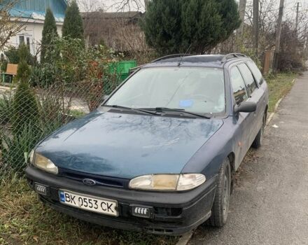 Синий Форд Мондео, объемом двигателя 1.8 л и пробегом 361 тыс. км за 1700 $, фото 1 на Automoto.ua