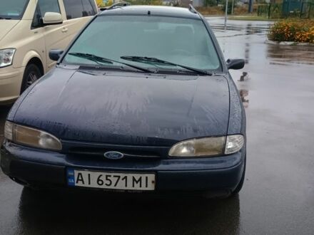 Синий Форд Мондео, объемом двигателя 1.8 л и пробегом 333 тыс. км за 1300 $, фото 1 на Automoto.ua