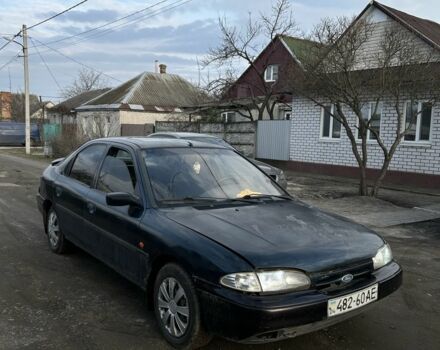 Синий Форд Мондео, объемом двигателя 1.6 л и пробегом 320 тыс. км за 610 $, фото 1 на Automoto.ua