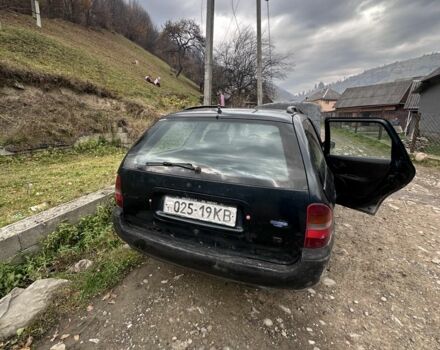 Синий Форд Мондео, объемом двигателя 1.8 л и пробегом 15 тыс. км за 800 $, фото 1 на Automoto.ua