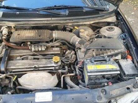 Форд Мондео 1996 в Тернополе на Automoto.ua Синий Форд Мондео, объемом двигателя 1 л и пробегом 264 тыс. км за 1800 $, фото 1 на Automoto.ua