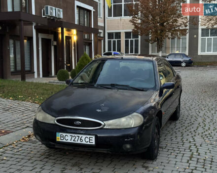 Форд Мондео 1997 в Черновцах на Automoto.ua Синий Форд Мондео, объемом двигателя 1.8 л и пробегом 280 тыс. км за 1800 $, фото 1 на Automoto.ua