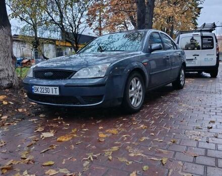 Синий Форд Мондео, объемом двигателя 2 л и пробегом 339 тыс. км за 3150 $, фото 1 на Automoto.ua