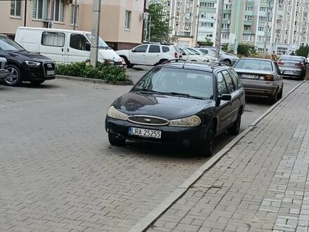 Форд Мондео 2000 в Одессе на Automoto.ua Синий Форд Мондео, объемом двигателя 1.8 л и пробегом 322 тыс. км за 850 $, фото 1 на Automoto.ua