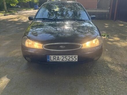 Форд Мондео 2001 у Коблеве на Automoto.ua Синій Форд Мондео, об'ємом двигуна 1.8 л та пробігом 250 тис. км за 1000 $, фото 1 на Automoto.ua