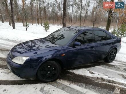 Синій Форд Мондео, об'ємом двигуна 2 л та пробігом 330 тис. км за 3900 $, фото 1 на Automoto.ua