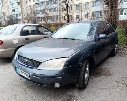 Синий Форд Мондео, объемом двигателя 1.7 л и пробегом 300 тыс. км за 1000 $, фото 1 на Automoto.ua