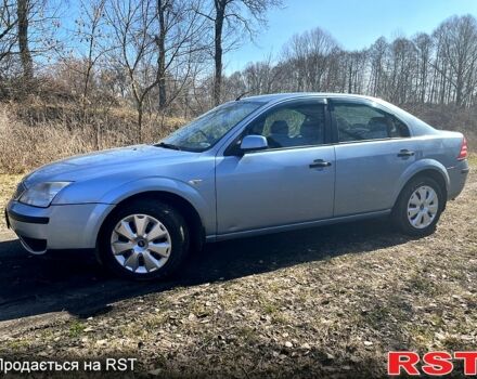 Синій Форд Мондео, об'ємом двигуна 1.8 л та пробігом 271 тис. км за 3999 $, фото 1 на Automoto.ua