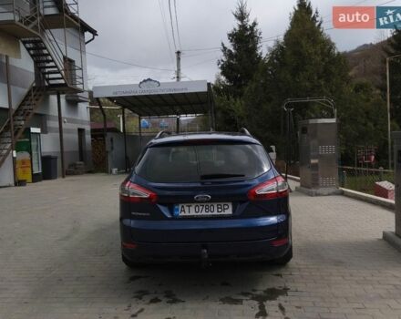Синій Форд Мондео, об'ємом двигуна 2 л та пробігом 254 тис. км за 7300 $, фото 1 на Automoto.ua