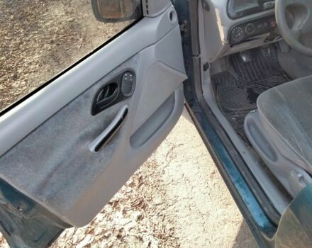 Зеленый Форд Мондео, объемом двигателя 1.6 л и пробегом 195 тыс. км за 1200 $, фото 1 на Automoto.ua