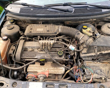 Зеленый Форд Мондео, объемом двигателя 1.6 л и пробегом 181 тыс. км за 1200 $, фото 6 на Automoto.ua