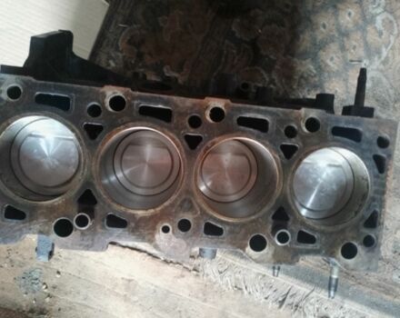 Зелений Форд Мондео, об'ємом двигуна 1.6 л та пробігом 400 тис. км за 643 $, фото 4 на Automoto.ua