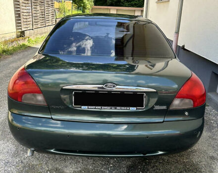 Зелений Форд Мондео, об'ємом двигуна 1.8 л та пробігом 124 тис. км за 2700 $, фото 3 на Automoto.ua