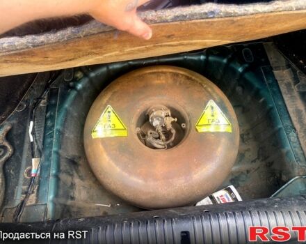 Зеленый Форд Мондео, объемом двигателя 1.8 л и пробегом 430 тыс. км за 3000 $, фото 5 на Automoto.ua